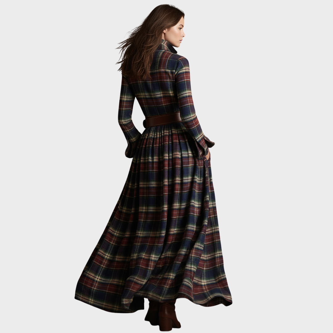 Amparo | Vestido maxi de cuadros con cuello clásico