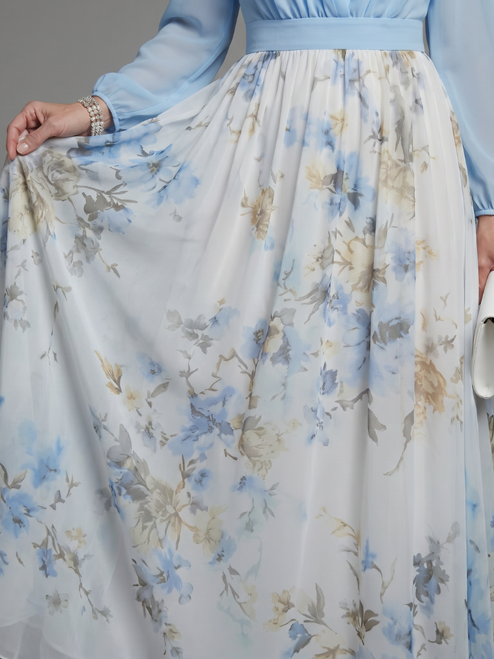 Laura | Vestido largo azul claro con falda floral