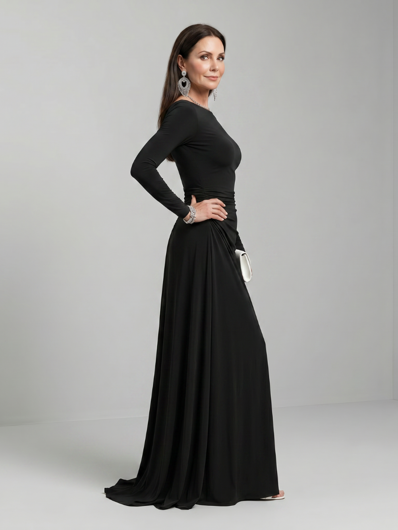 Javiera | Vestido largo negro con escote barco