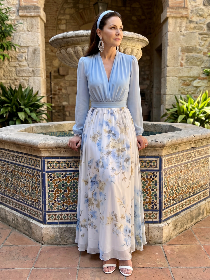 Laura | Vestido largo azul claro con falda floral