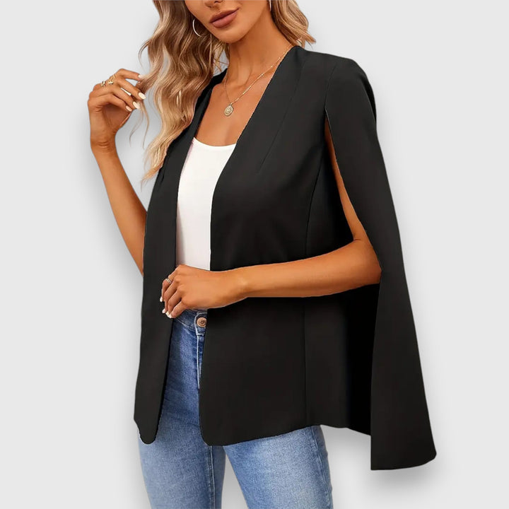 Sofía | Chaqueta negra estilo capa