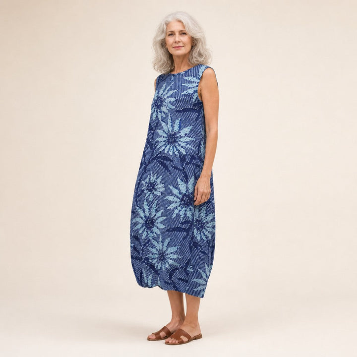 Ariadna | Vestido midi sin mangas con estampado azul artesanal