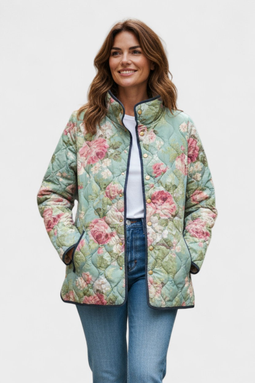 Asunción | Chaqueta acolchada verde menta con rosas grandes