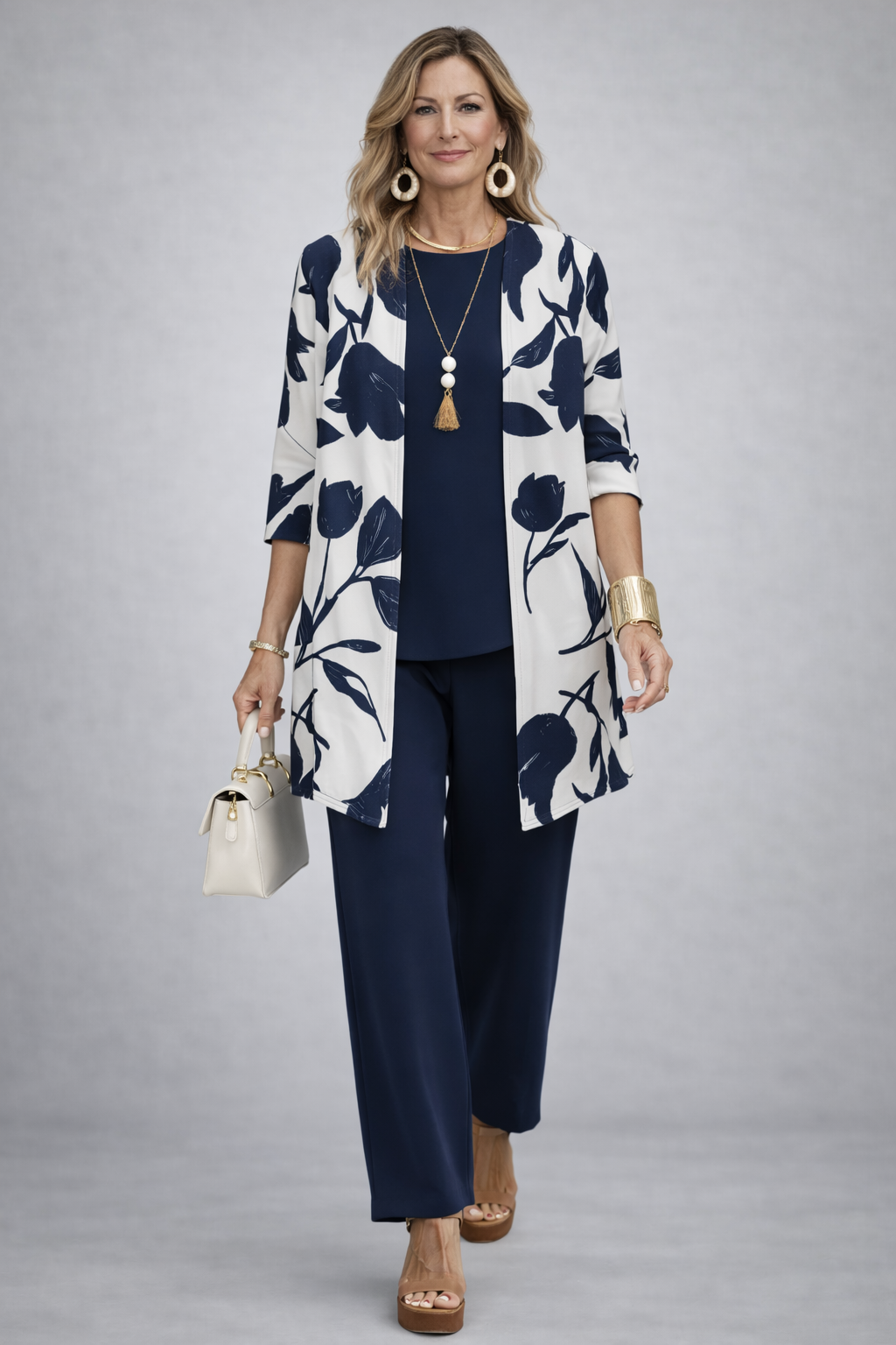 Abigail | Conjunto de tres piezas con cárdigan estampado en azul y blanco