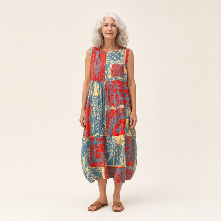 Alicia | Vestido midi sin mangas con collage abstracto