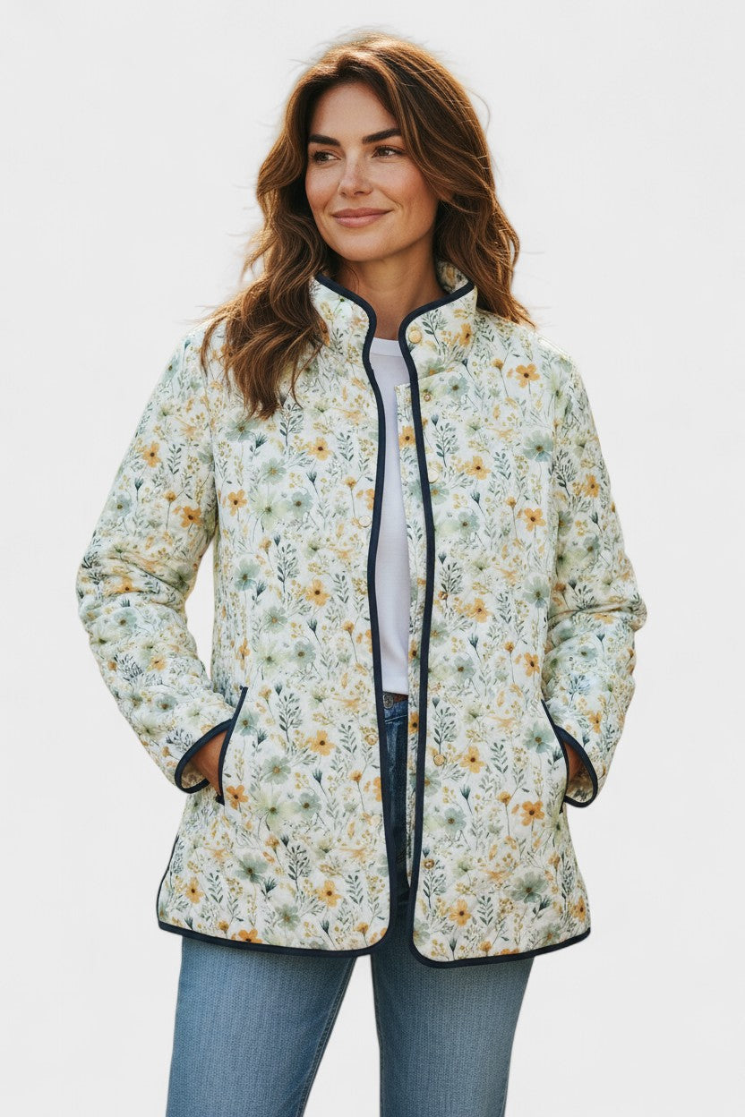 Inmaculada | Chaqueta acolchada beige con fino estampado floral