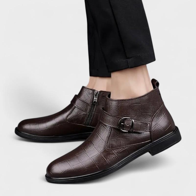 Luis Daniel | Botines con hebilla lateral