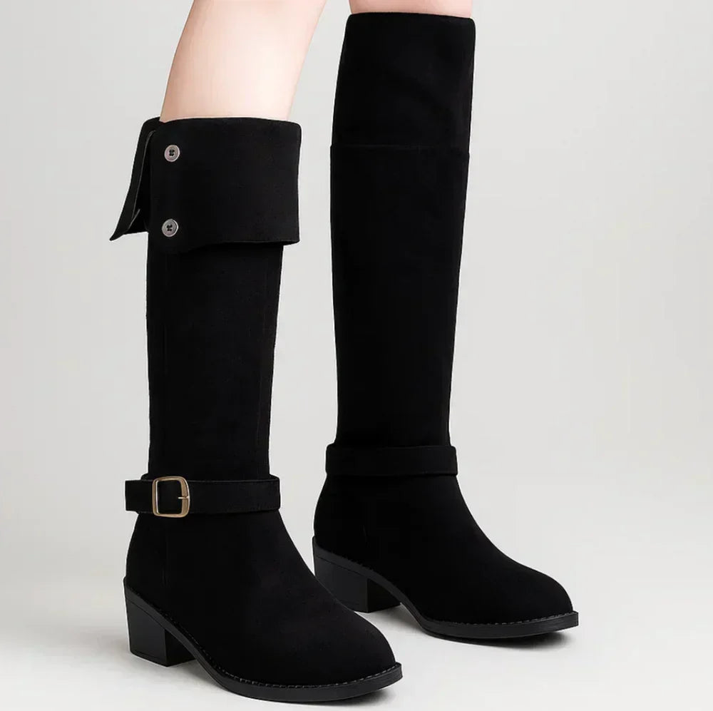 Paz | Botas altas con hebilla