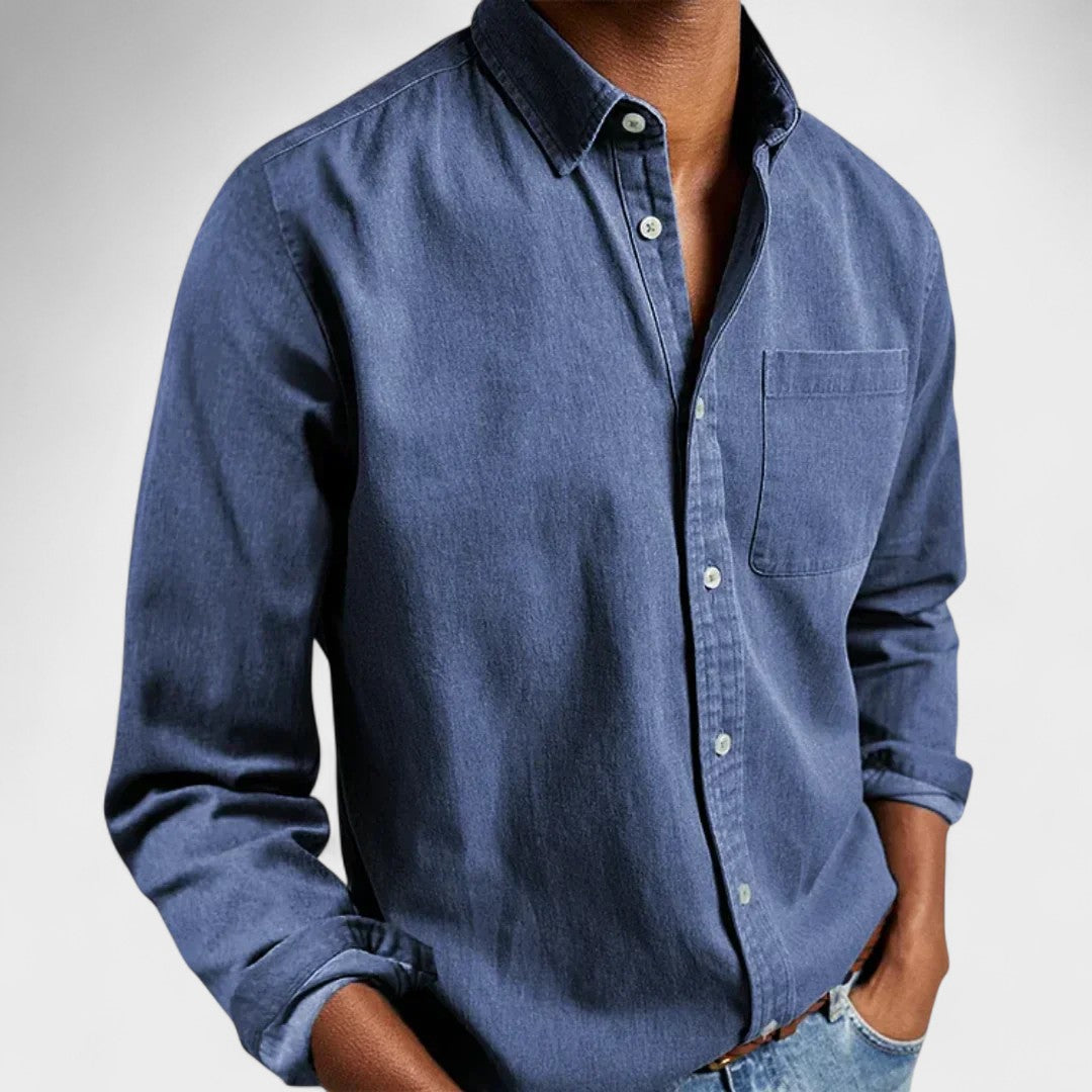 Agustín | Camisa azul marino con cuello button-down