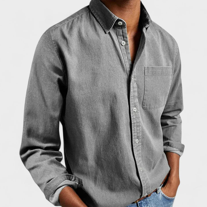 Agustín | Camisa azul marino con cuello button-down