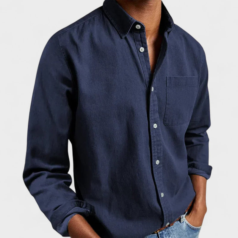 Agustín | Camisa azul marino con cuello button-down