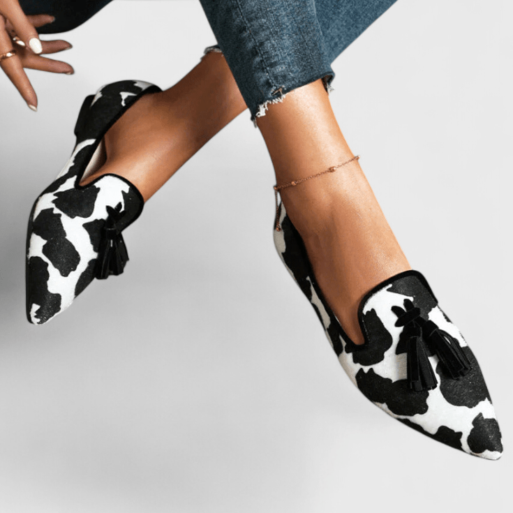 Alicia | Mocasines de punta con estampado gráfico y borlas