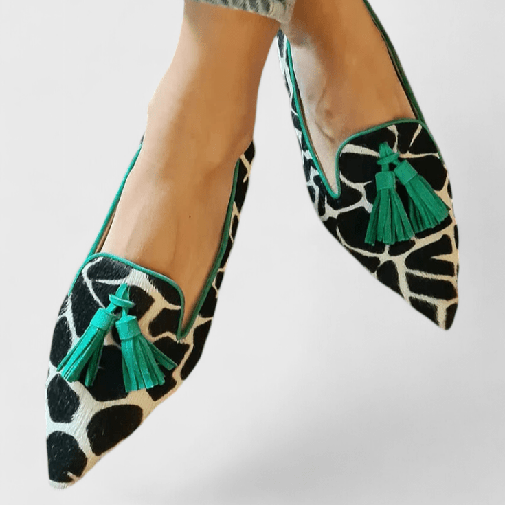 Alicia | Mocasines de punta con estampado gráfico y borlas