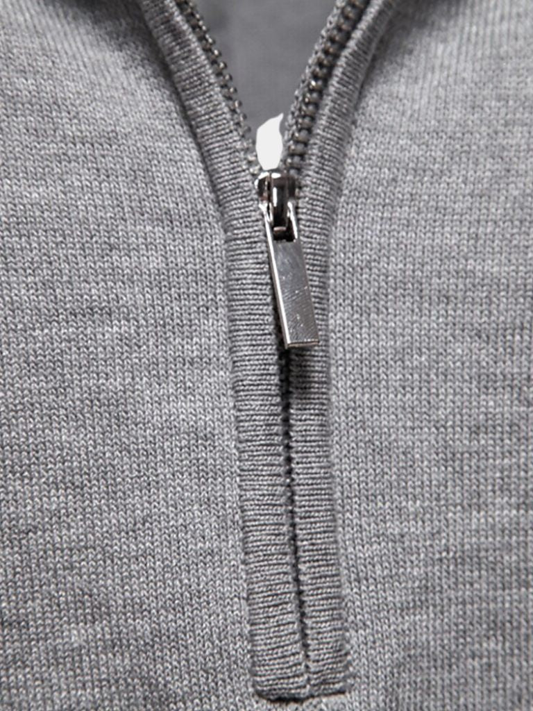 Amancio | Polo de punto camel con cuello de cremallera