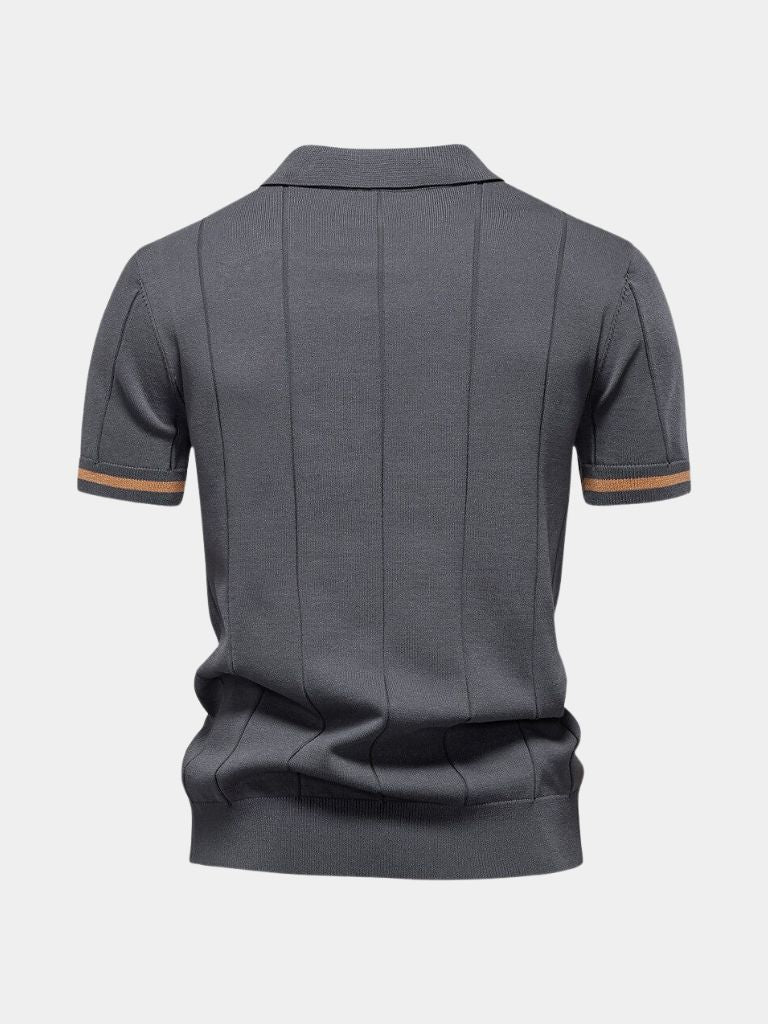Amancio | Polo de punto camel con cuello de cremallera