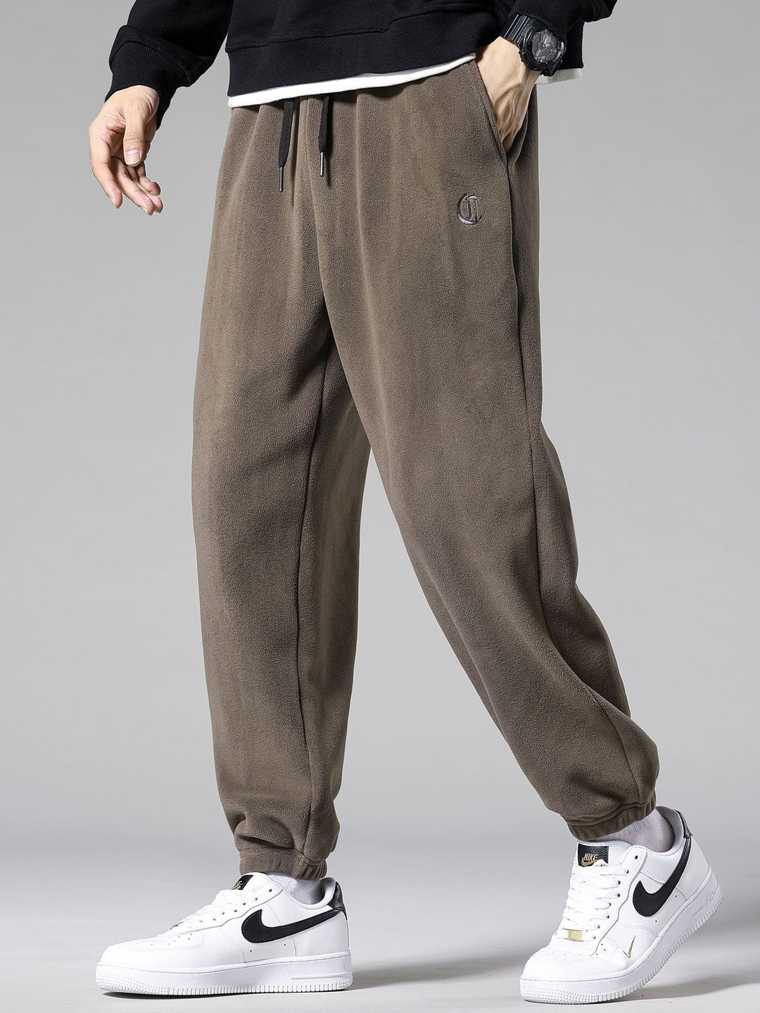 Amaro | Pantalón jogger de forro polar