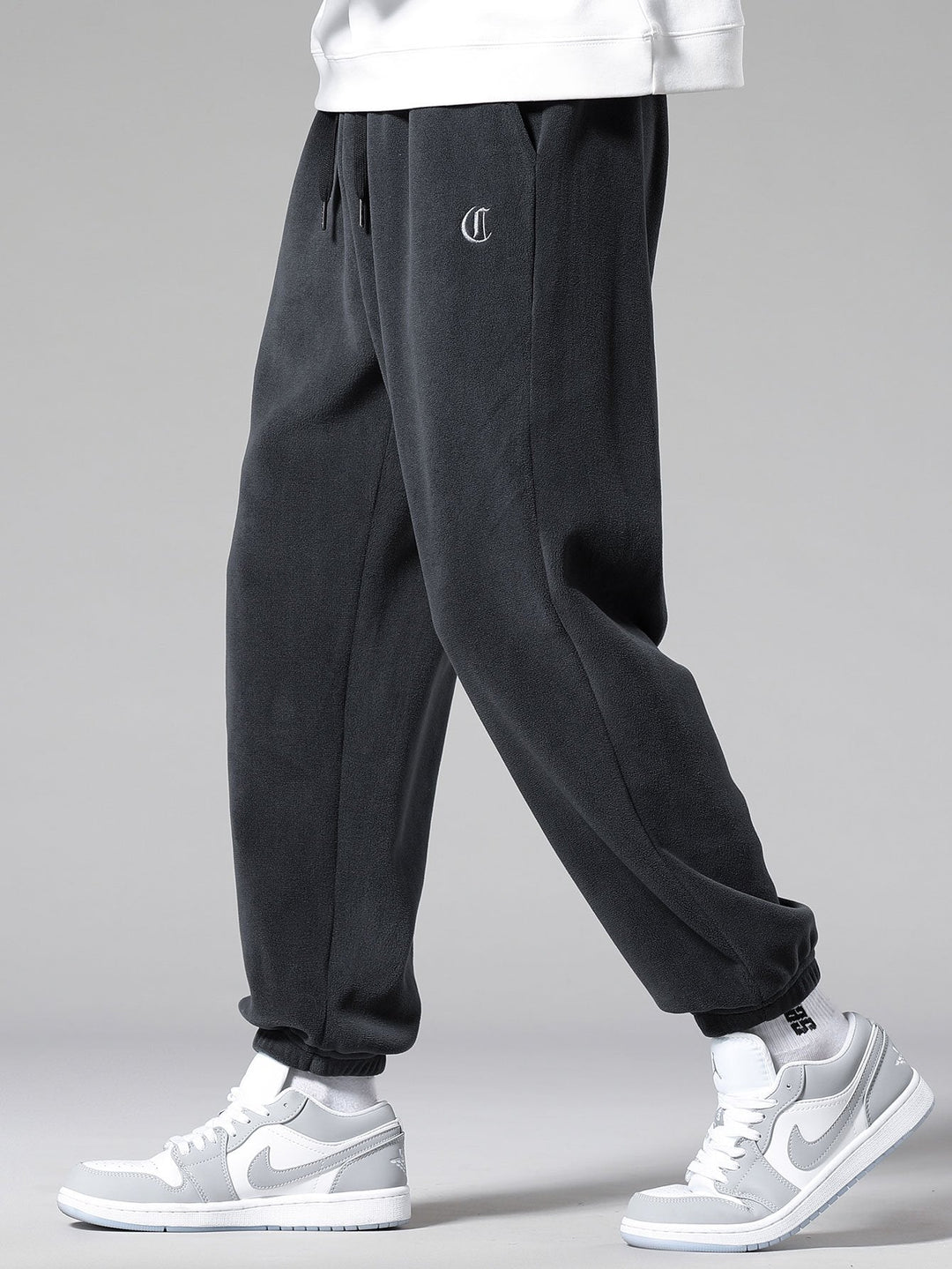 Amaro | Pantalón jogger de forro polar