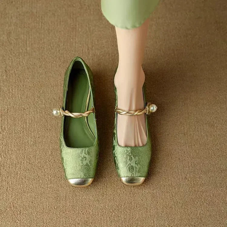 Amparo | Zapatos clásicos con tira