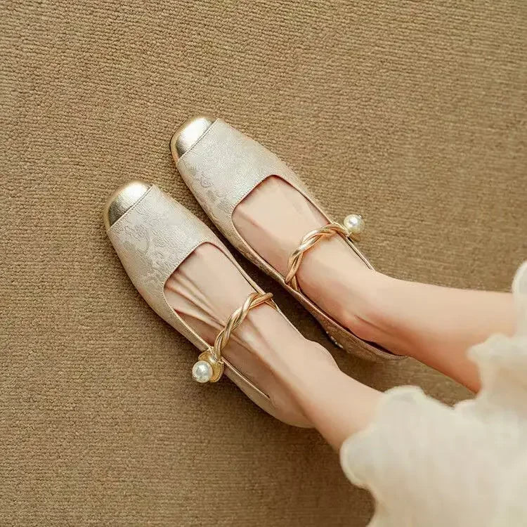 Amparo | Zapatos clásicos con tira