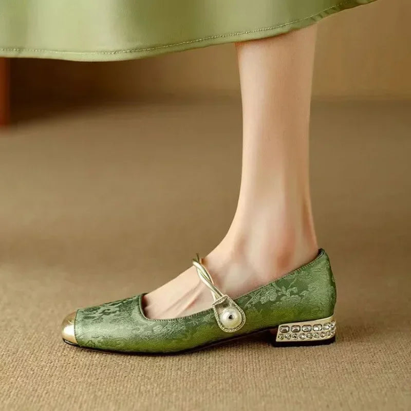 Amparo | Zapatos clásicos con tira