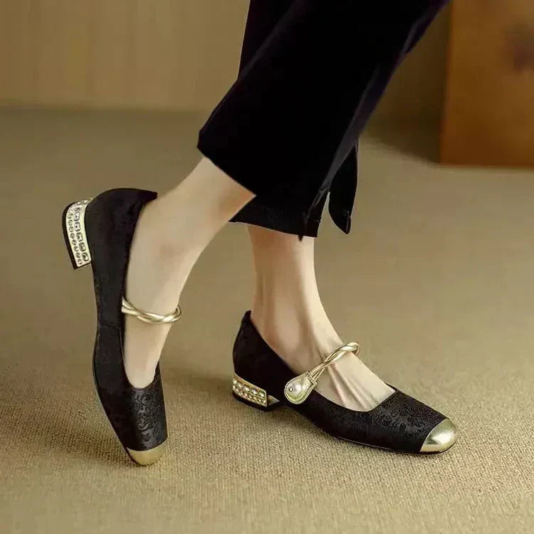 Amparo | Zapatos clásicos con tira