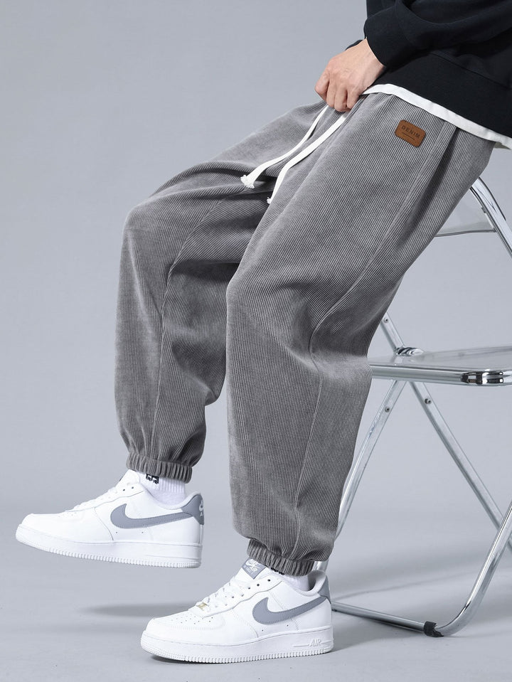 Aquilino | Pantalón jogger de pana de uso diario