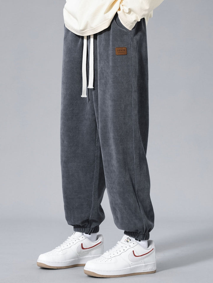 Aquilino | Pantalón jogger de pana de uso diario