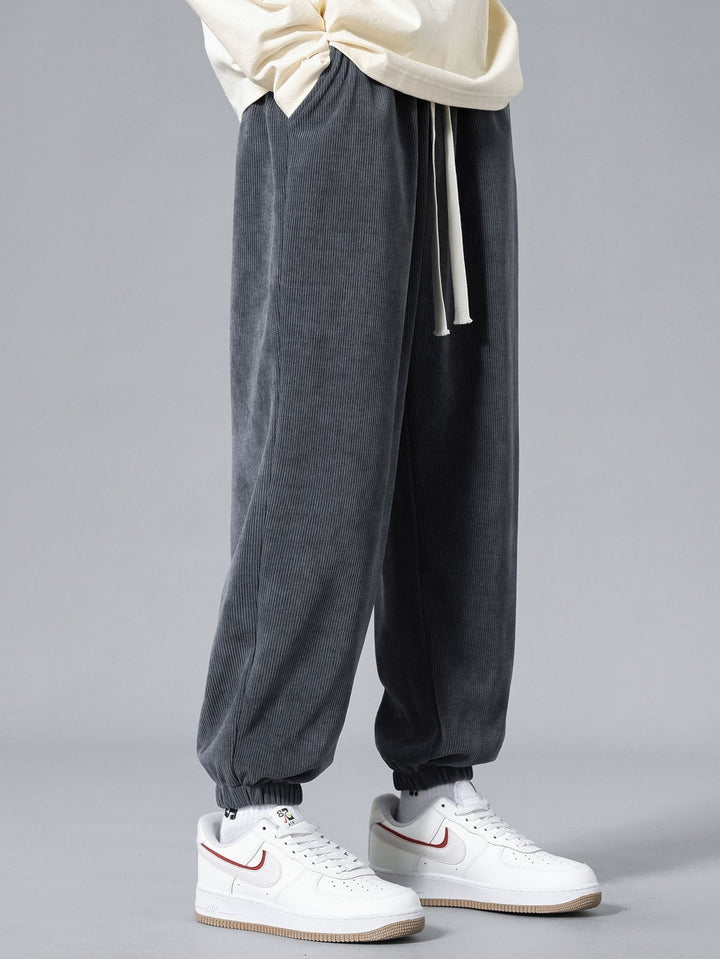 Aquilino | Pantalón jogger de pana de uso diario