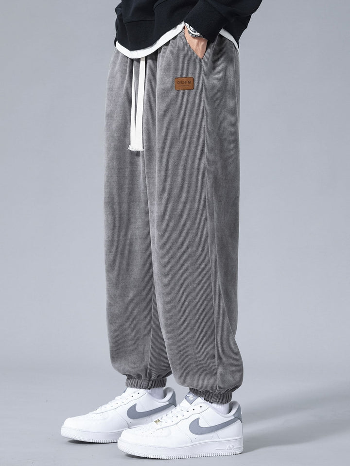 Aquilino | Pantalón jogger de pana de uso diario