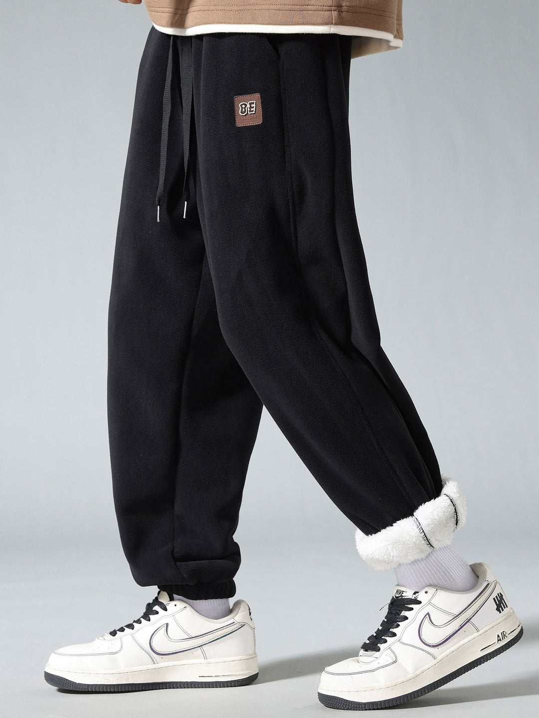 Arcadio | Pantalón jogger de forro polar con interior de borreguito