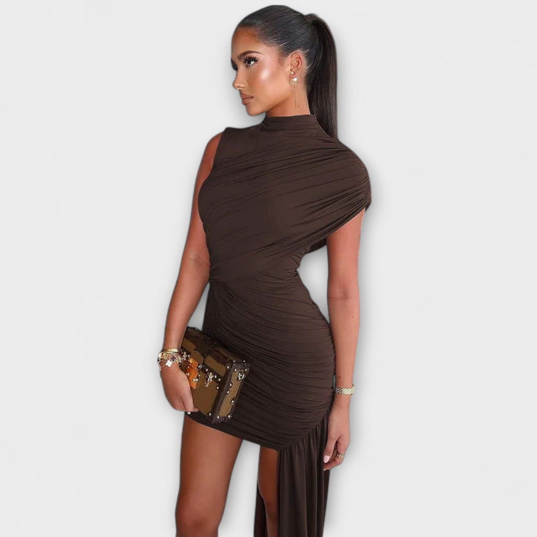 Carmen | Vestido midi ajustado con escote redondo y volantes