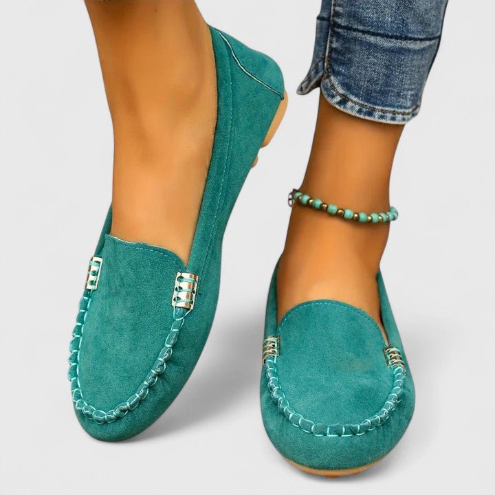 Beatriz | Mocasines turquesa con pespuntes decorativos