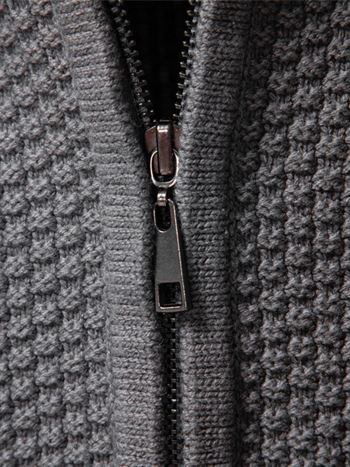 Camilo | Jersey de ochos jacquard con cuello alto y cremallera