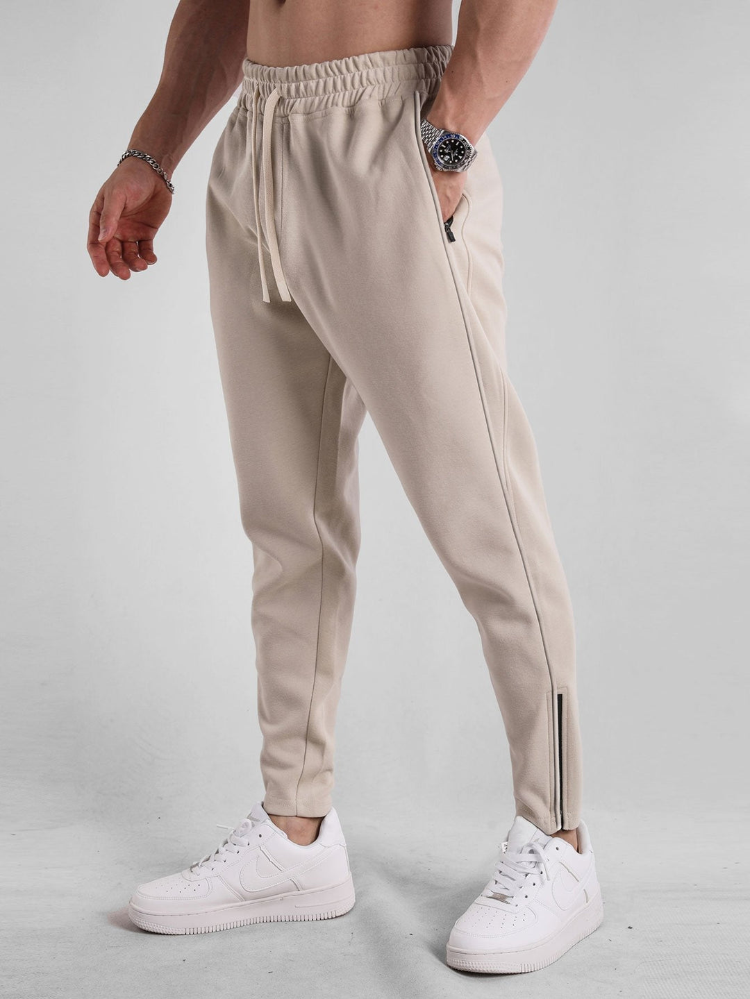 Cesáreo | Pantalón jogger con cremallera en el bajo