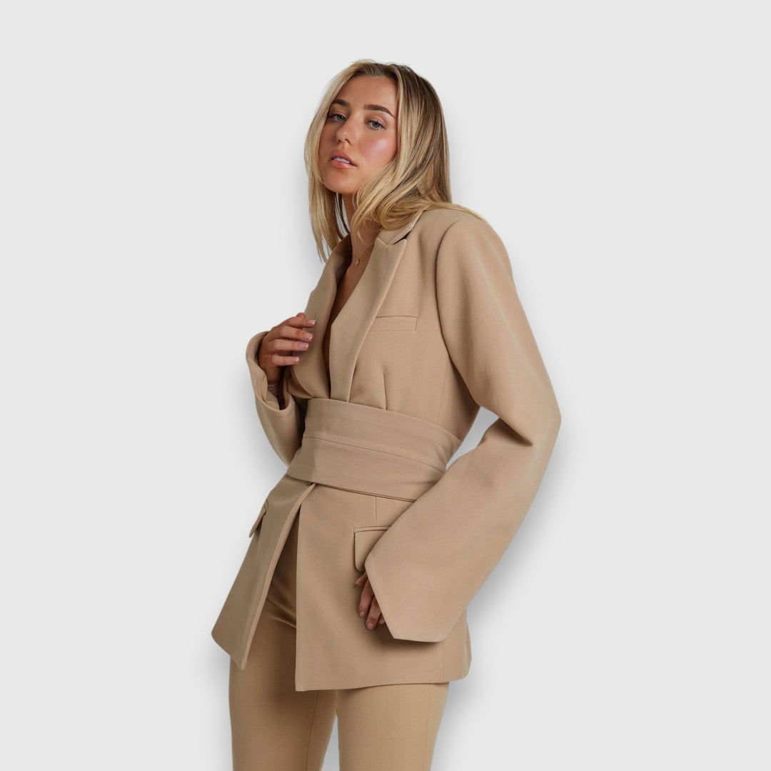 Clara | Blazer con cinturón