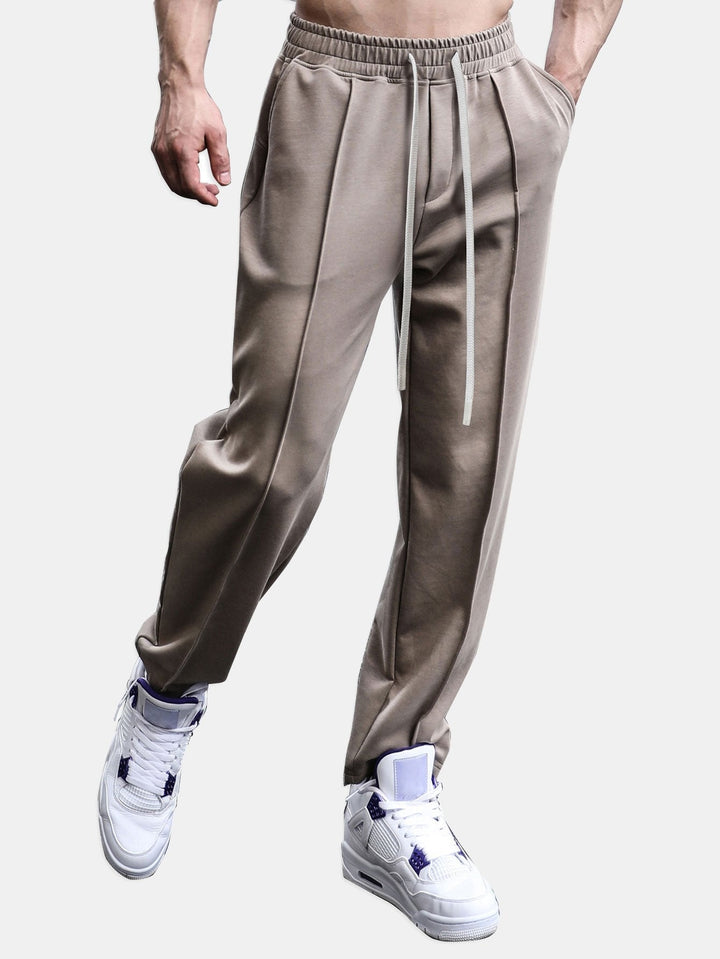 Diosdado | Pantalón jogger tapered con raya marcada
