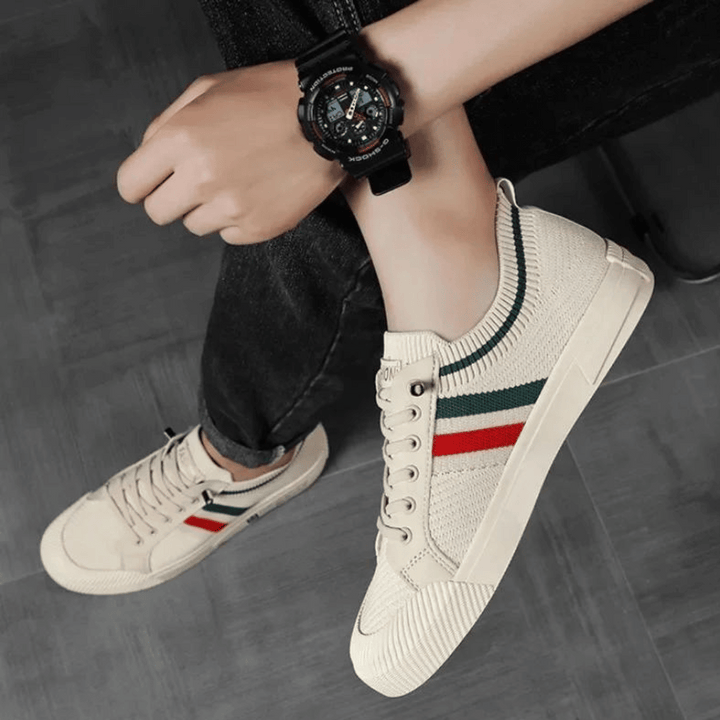 Domingo | Zapatillas de punto con franjas en contraste