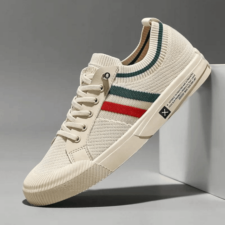 Domingo | Zapatillas de punto con franjas en contraste