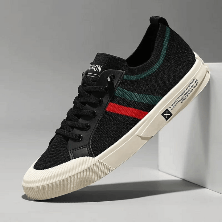 Domingo | Zapatillas de punto con franjas en contraste