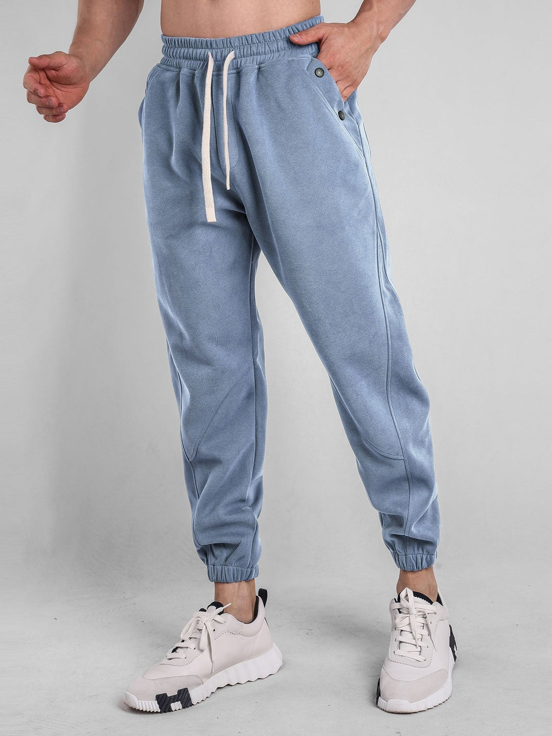 Edmundo | Pantalón jogger con bolsillos abotonados