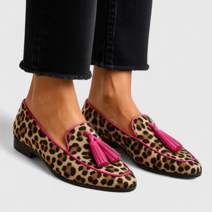 Eulalia | Mocasines de leopardo con borlas rosas