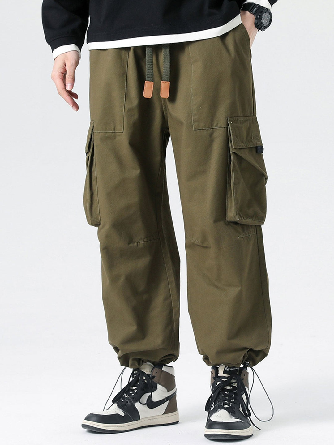 Evencio | Pantalón cargo parachute con cordón