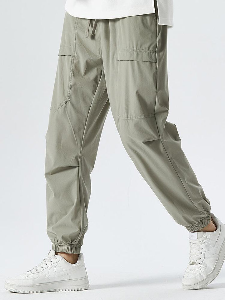 Fabricio | Pantalón cargo parachute ligero