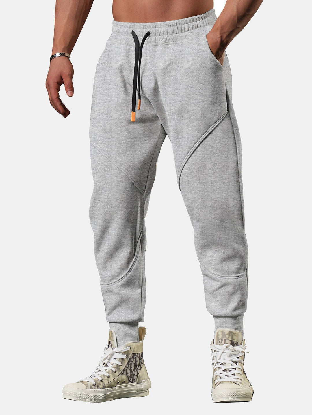 Guzmán | Pantalón jogger cropped con abertura lateral
