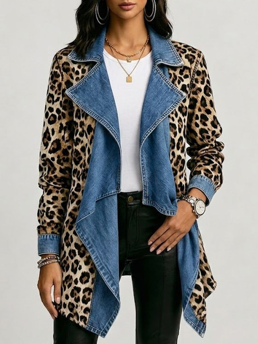 Irene | Chaqueta midi de leopardo con vaquero lavado
