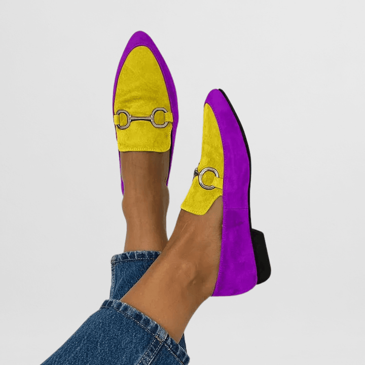 Irene | Mocasines verdes con hebilla metálica