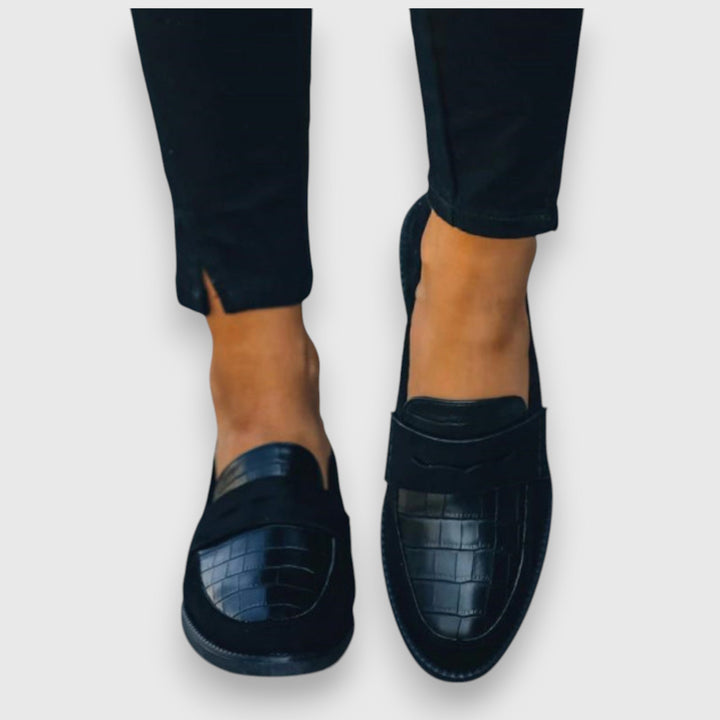 Isabel | Mocasines azul oscuro efecto coco