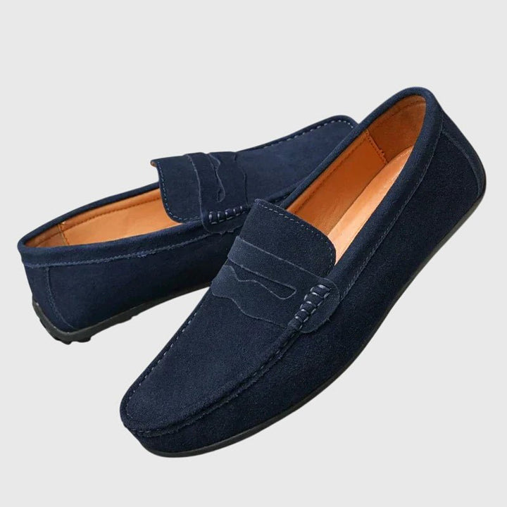 Lidia | Mocasines burdeos con pespuntes decorativos