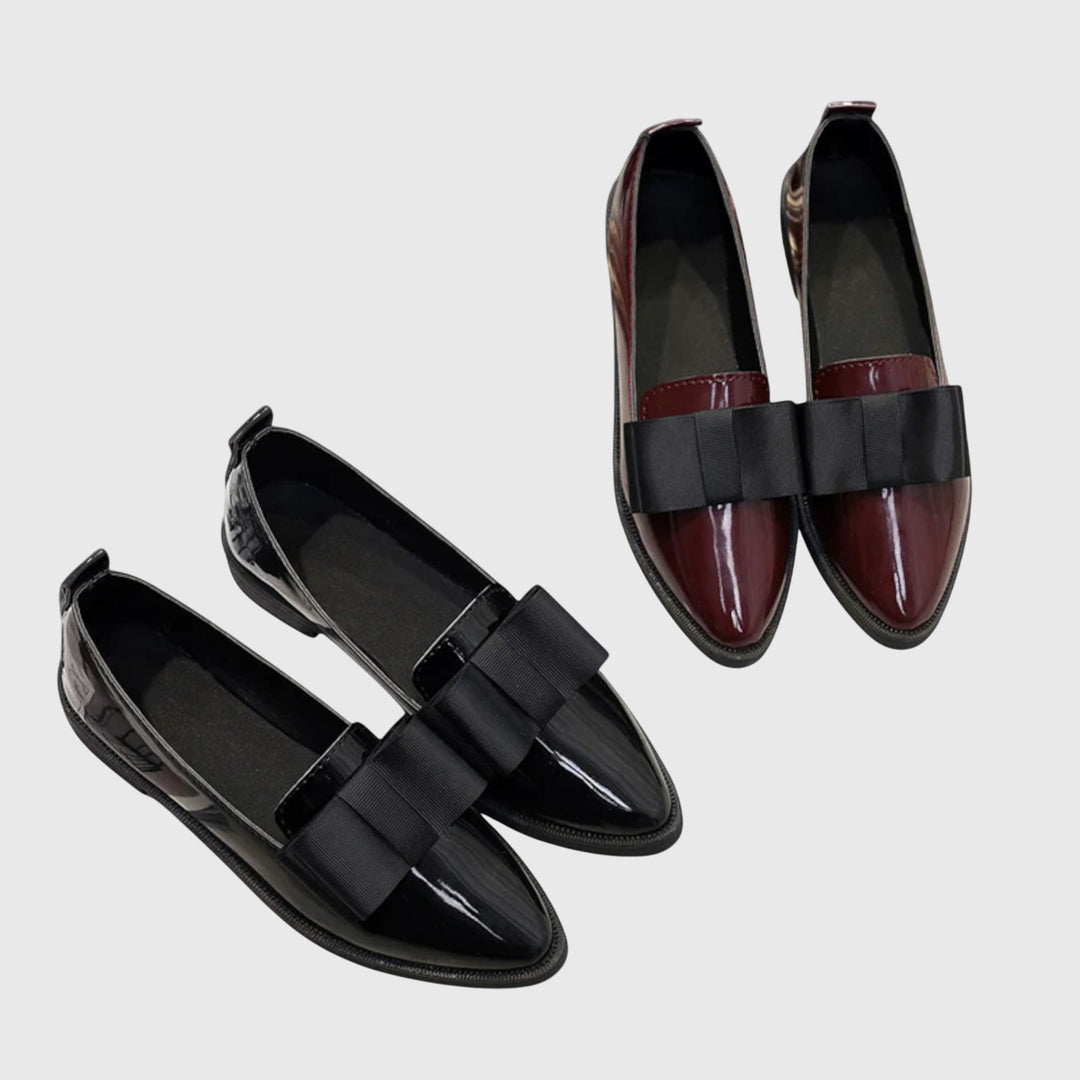 Magdalena | Mocasines burdeos de charol con lazo