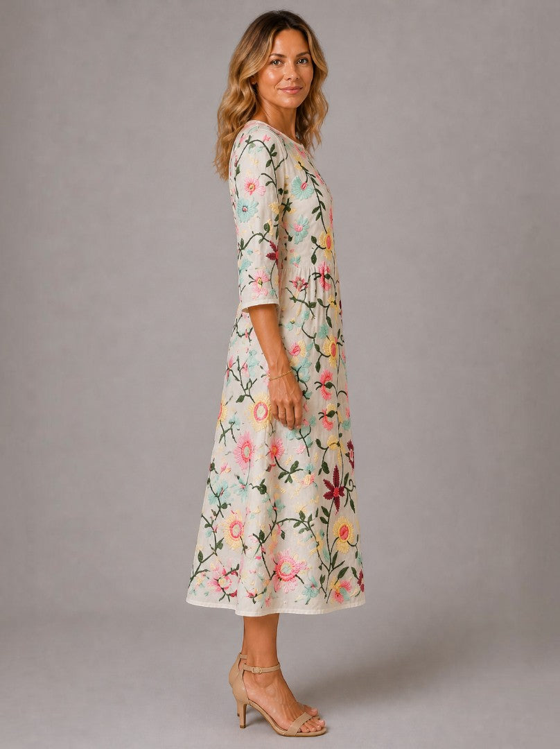 Carolina | Vestido midi con bordado floral